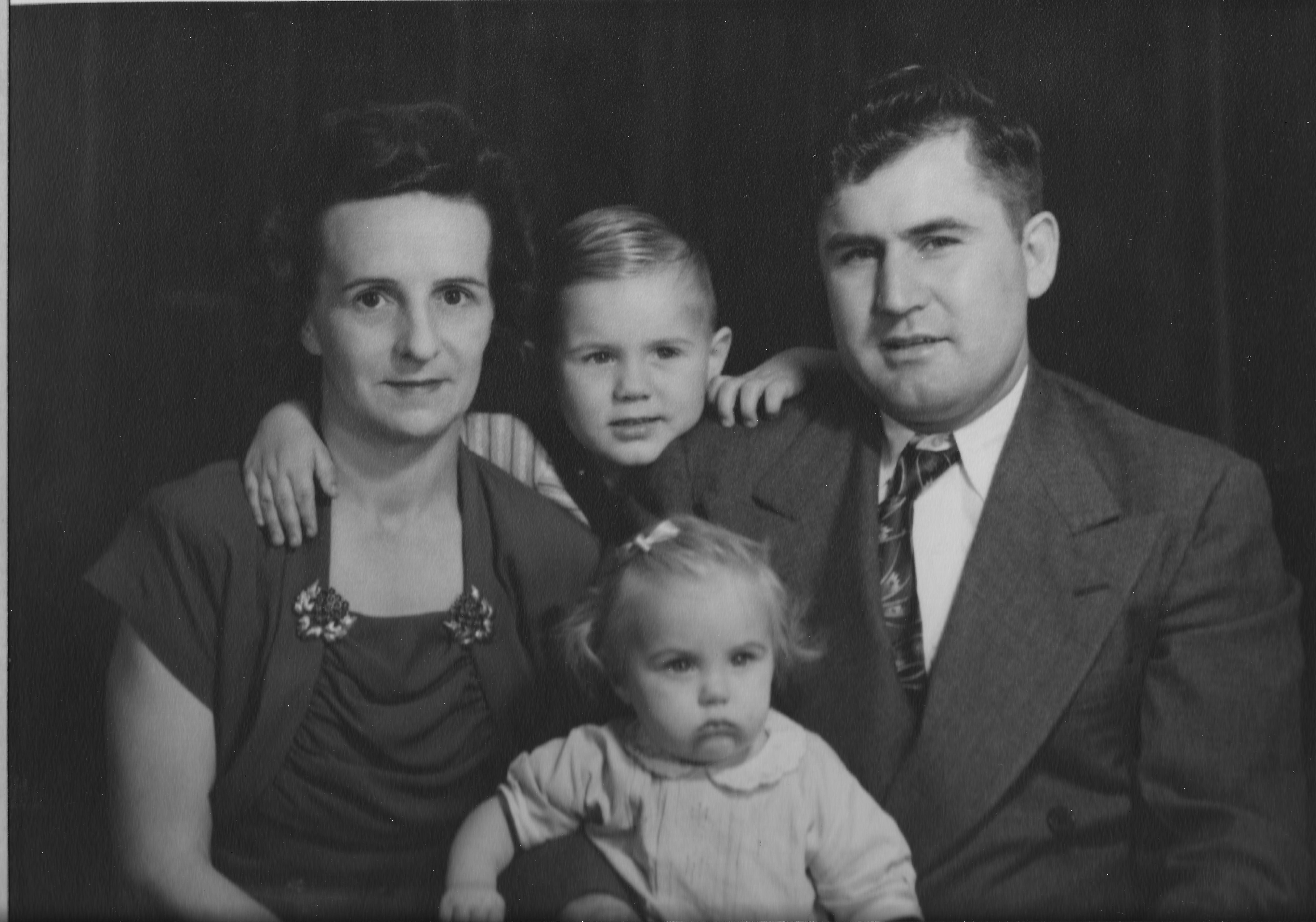 J E Seagraves family about 1950